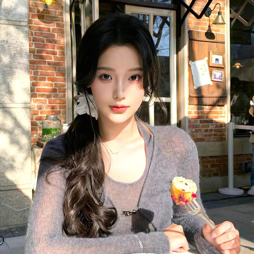 隔楼女孩:我们之间的层距